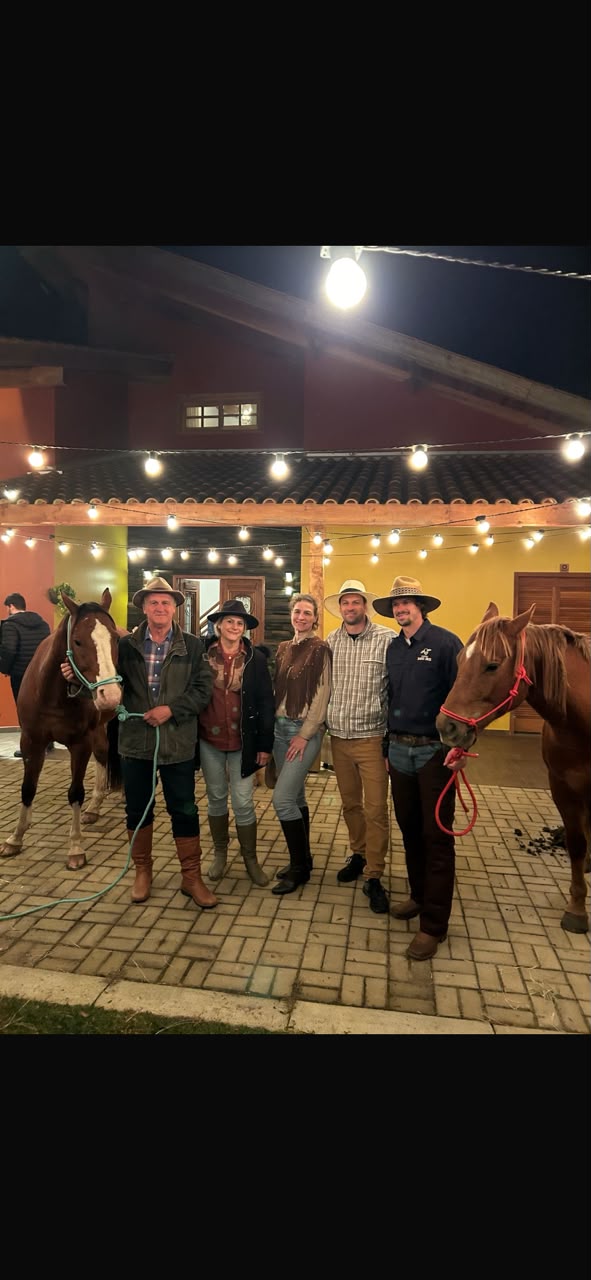 Família Fazenda Dona Iria